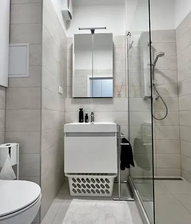 Luxusny Apartman S Parkovanim Apartmán